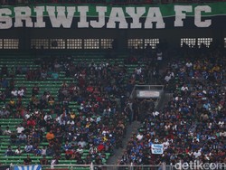 Polisi Sita Ratusan SIM dan STNK Suporter Bola yang Langgar Lalu Lintas