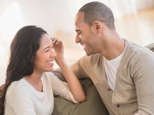8 Cara Bijak Mengatur Keuangan Bersama Pasangan 8 Cara Bijak Mengatur Keuangan Bersama Pasangan
