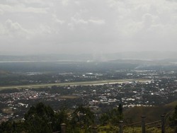 Dapat Kiriman Asap, Sudah 3 Hari Bandara Timika Ditutup