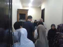 Berduka, Keluarga Masih Tunggu Jenazah Joko Korban Tewas di Gunung Lawu