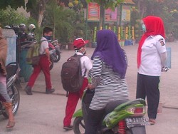 Asap Pekat Kepung Pekanbaru, Sekolah Tetap Berjalan