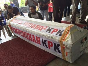 KPK Bisa Mengangkat Penyidik Sendiri, Tapi Penyadapan Dibatasi