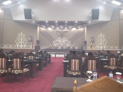 Ruang Paripurna DPRD Kalteng Dipenuhi Asap, Pejabat Rapat Pakai Masker