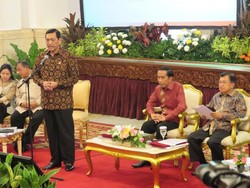 Luhut: Jangan Ada yang Merasa Kebakaran Hutan Tak Ditangani