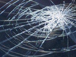 Dua Mobil Honda Tubrukan di Jalan Raya Joglo, Lalin Macet