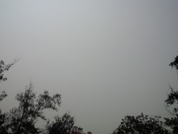 Kabut Tebal Selimuti Solo, Bandara Ditutup Hingga Pukul 08.00 WIB