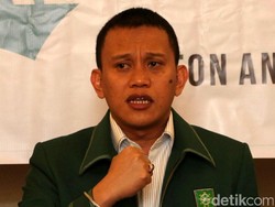 Mardani Sindir Harga Telur, Tim Jokowi Serang Balik Sandiaga