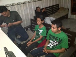 Sekelompok Suporter Bola di Jember Mengamuk dan Keroyok Pengendara Motor