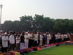 Warga Bandung Gelar Salat Istisqa Agar Kalimantan dan Sumatera Turun Hujan