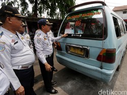 Dishubtrans DKI Janji Bakal Naikkan Gaji Pegawai Tidak Tetap Setingkat UMP