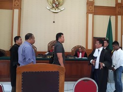 Boneka Engeline, Saksi Pilu Terkuaknya Makam di Kandang Ayam Margriet