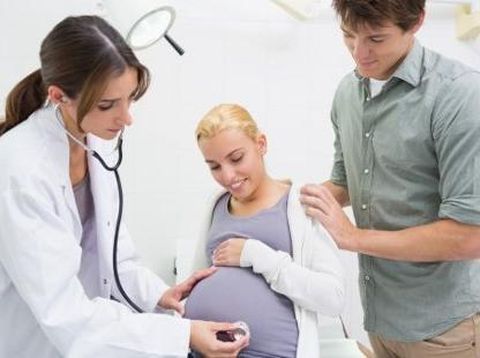 Ibu Hamil Jangan Panik, Simak Cara Bedakan Gejala Corona dan Flu Biasa