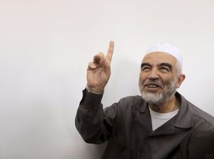 Ikon Palestina Bebas dari Penjara Israel, Disambut Pendukung! Ikon Palestina Bebas dari Penjara Israel, Disambut Pendukung!