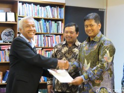 Inisiator Pansus Karhutla Serahkan 171 Tanda Tangan ke Pimpinan DPR