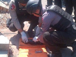 Sebuah Mortir Ditemukan Saat Bersihkan Sungai