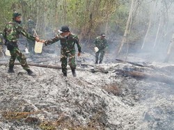 Kebakaran Lahan, Kodam Pattimura Evakuasi Suku Terasing di Seram Utara