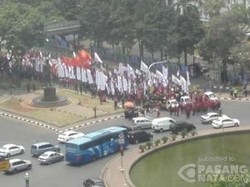 Buruh Kembali Berdemo di Depan Istana Merdeka
