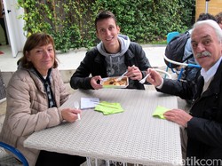 Nasi Goreng dan Sate Sukses Menggaet Lidah Warga Italia