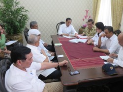 Jokowi Berkantor di OKI Palembang Pantau Asap, Begini Suasananya