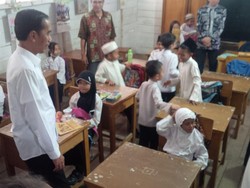 Jokowi: Anak Adalah Masa Depan, Kita Membuat Mereka Tumbuh dengan Gembira