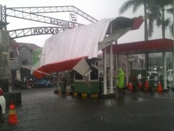 Puting Beliung Terjang 10 Desa di Bogor, 800 Rumah Rusak