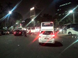 Massa Buruh Bersih dari Kawasan Seputar Istana, Semua Masuk ke Bus