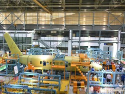 Presiden Jokowi Perintahkan KSAU Meninjau Pesawat N219 Buatan PT DI