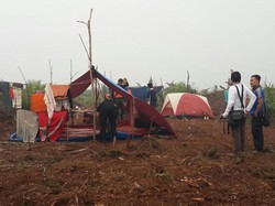 Penampakan Tenda Seadanya Tim Manggala Agni di Suaka Margasatwa Riau