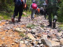 7 Gurandil Menyelundup Masuk ke Area Tambang Emas Antam di Bogor