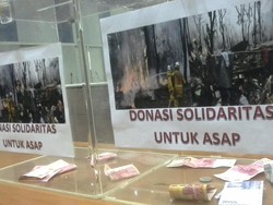 10 Jam Diletakkan, 2 Kotak Donasi Asap di DPR Hasilkan Rp 1 Juta-an