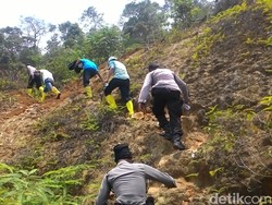 Dua Rumah Rusak di Banjarnegara Tertimpa Longsor