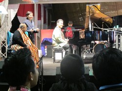 Kopi Dangdut Meriahkan Malam Jelang Penutupan Paviliun Indonesia Milan Expo