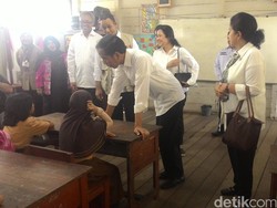 Tiba di Palangkaraya, Jokowi Langsung Tinjau Sekolah Aman Asap