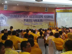 Tak Hadiri Silatnas, Akbar Tandjung: Saya Dukung Islah Persatuan Golkar