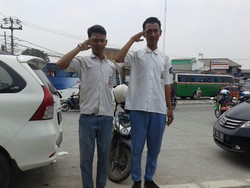 Terjaring Operasi Zebra, Pelajar di Bekasi Dihukum Nyanyi Indonesia Raya