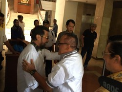 Tiba di Kantor DPP Golkar, Ical dan Yorrys Bahas Strategi Konsolidasi