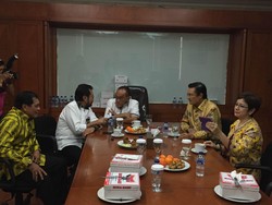 Kubu Agung Minta Ical Cs Tak Bisik-bisik dalam Tentukan Panitia Munas