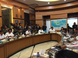 Menko Luhut dan Menko Puan Rapat Bahas Penanganan Asap