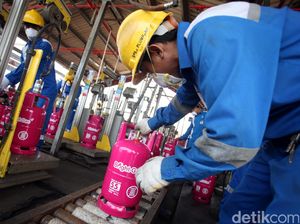 Elpiji 3 Kg Non Subsidi Dijual di Atas Rp 36.000 Elpiji 3 Kg Non Subsidi Dijual di Atas Rp 36.000