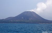 Mulai tahun 1927 muncul Gunung Anak Krakatau