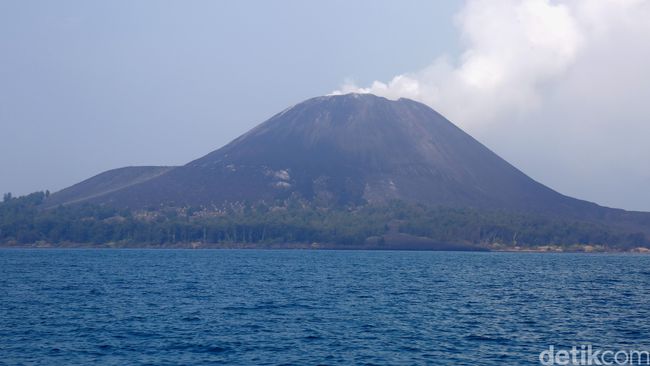 Gunung Anak Krakatau Erupsi Kecil Gunung Anak Krakatau Erupsi Kecil