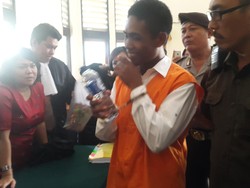 Senyum Bahagia Agus usai Kesaksian Pasutri Penghuni Kos Margriet