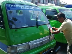 Diresmikan Ridwan Kamil, Ini Penampakan Angkot 08 Pengganti 05