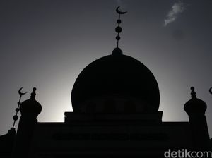Komisi VIII Nilai Durasi Khotbah Relatif: Sesuai Rukun, Tak Perlu Lama Komisi VIII Nilai Durasi Khotbah Relatif: Sesuai Rukun, Tak Perlu Lama