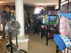 Polisi China Datangi Lokasi Tempat 32 WN China Lakukan Penipuan Online