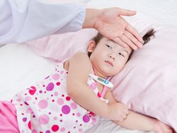 Ingat, Demam pada Anak Tak Melulu Indikasi si Kecil Butuh Antibiotik