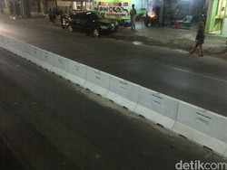Dinas Bina Marga DKI Gandeng TransJ Pasang Separator Busway di Koridor VI