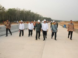 Temani Jokowi Pantau Tol Trans Sumatera, Zulkifli: Ini Tonggak Sejarah