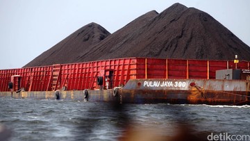 Naik! Harga Batu Bara Oktober Tembus US$ 131/Ton