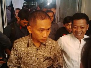 Kisah Bupati Batang: Tak Pakai Voorijder, Nyetir Sendiri, dan Bebas Ditemui Rakyat